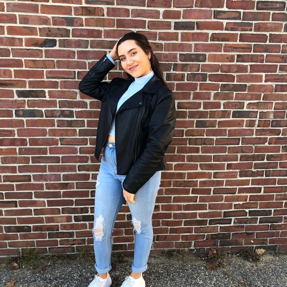 Meet your Posher, Anna - Picture 1 of 1